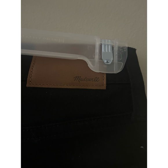 Madewell 10” High Rise Skinny Jeans - Picture 5 of 8
